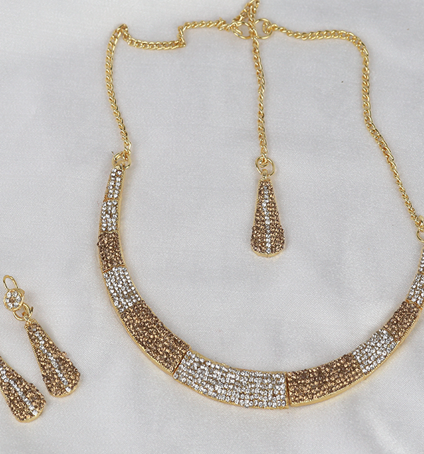 Stylish Women Necklace jewelary Set